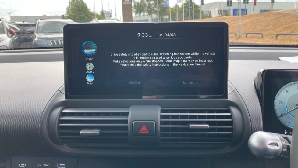 Hyundai INSTER 85kW 02 49kWh 5dr Auto Electric Hatchback - Image 12