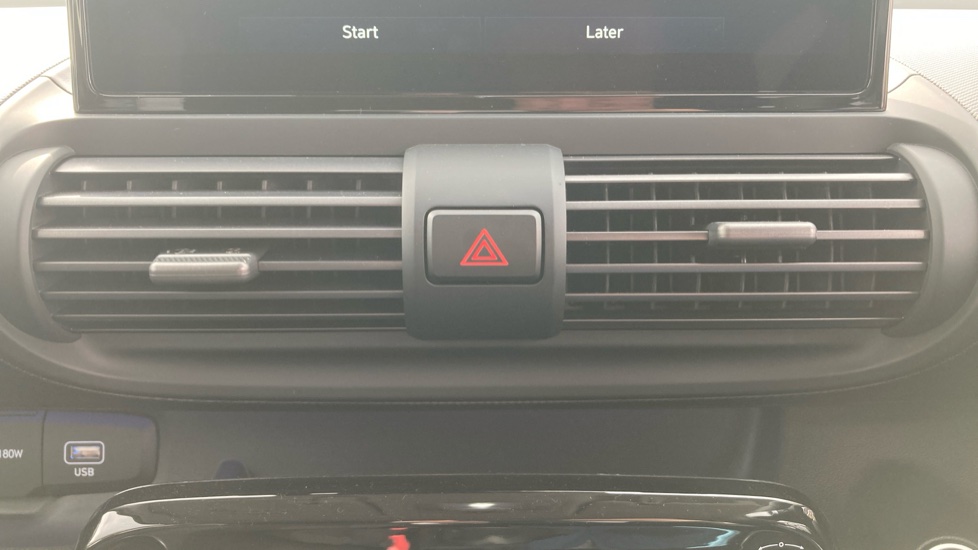 Hyundai INSTER 85kW 02 49kWh 5dr Auto Electric Hatchback - Image 42