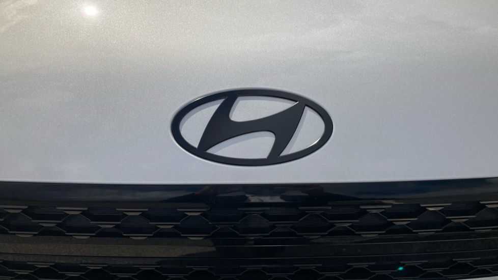 Hyundai SANTA FE 1.6 TGDi PHEV Calligraphy 5dr 4WD Auto [6 Seats] Estate - Image 29