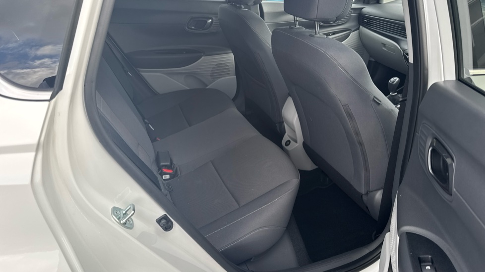 Hyundai BAYON 1.0 TGDi [90] Tech Line 5dr Petrol Hatchback - Image 16