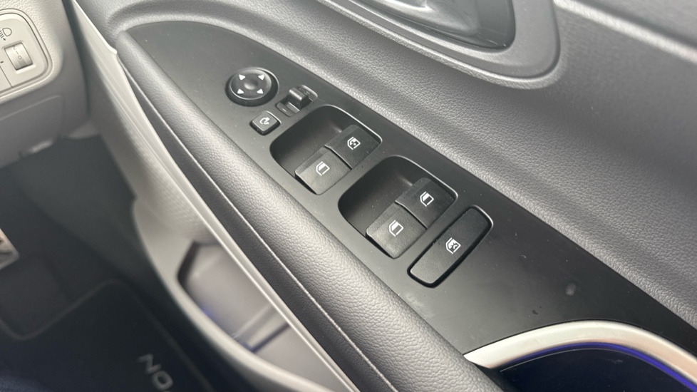 Hyundai BAYON 1.0 TGDi [90] Tech Line 5dr Petrol Hatchback - Image 23