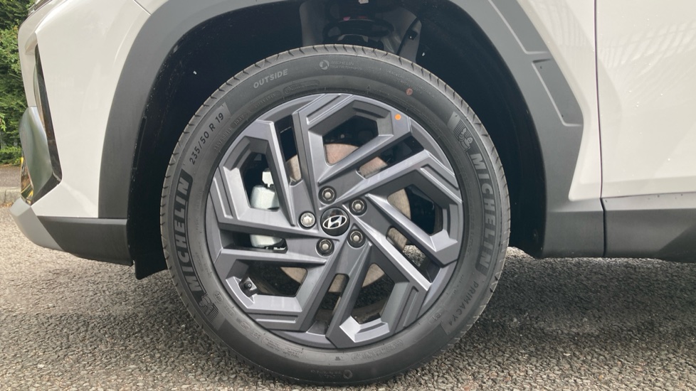 Hyundai TUCSON 1.6T 239 Hybrid Black Line 5dr Auto Hybrid Estate - Image 7