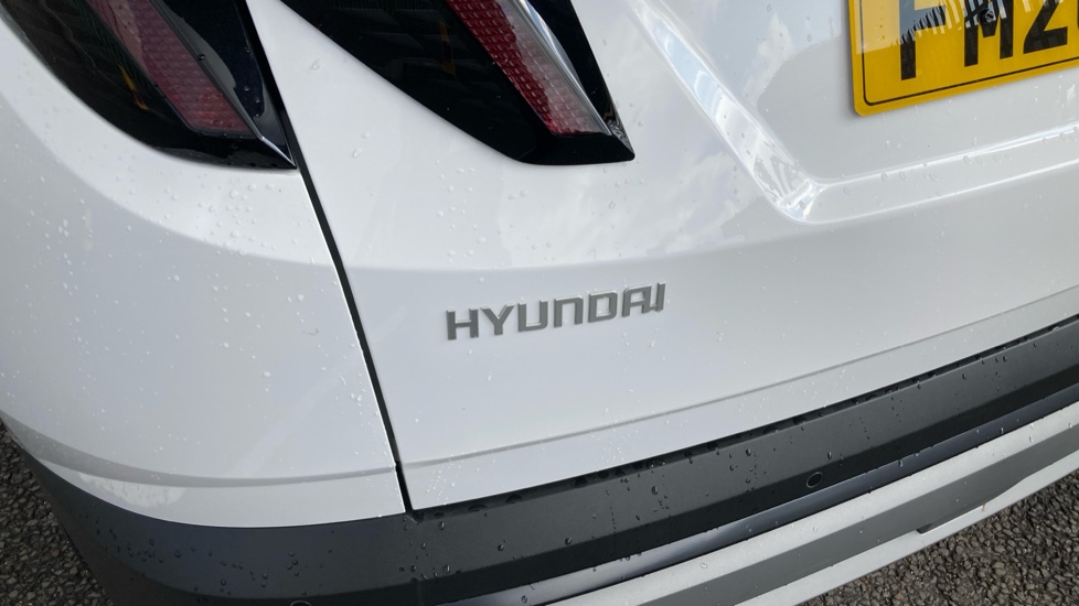 Hyundai TUCSON 1.6T 239 Hybrid Black Line 5dr Auto Hybrid Estate - Image 21