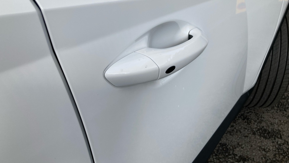 Hyundai TUCSON 1.6T 239 Hybrid Black Line 5dr Auto Hybrid Estate - Image 26