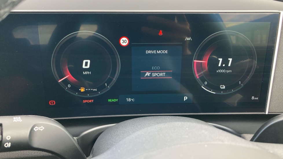 Hyundai TUCSON 1.6T 239 Hybrid Black Line 5dr Auto Hybrid Estate - Image 33