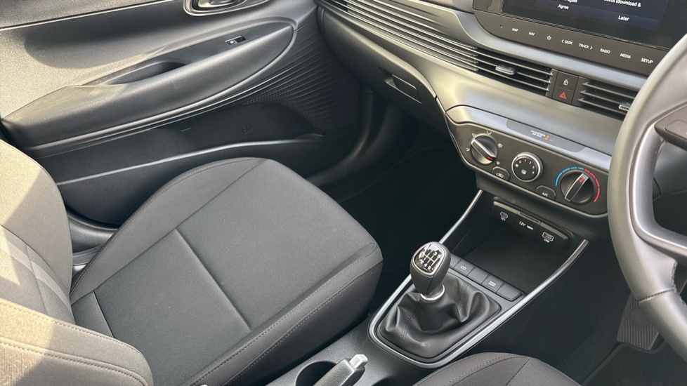 Hyundai i20 1.0T GDi Advance [Nav] 5dr Petrol Hatchback - Image 14