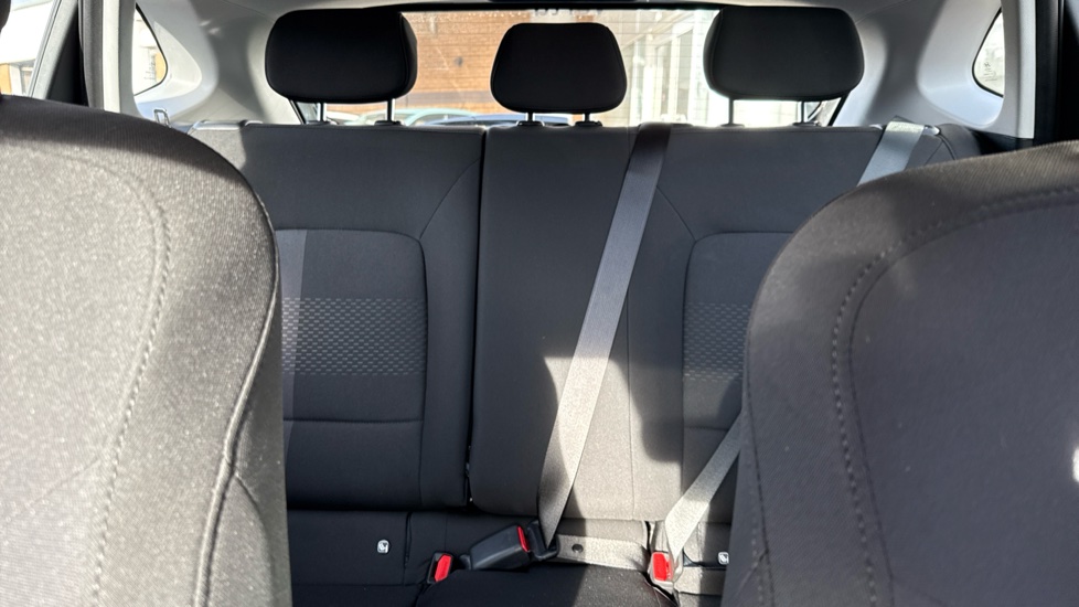 Hyundai i20 1.0T GDi Advance [Nav] 5dr Petrol Hatchback - Image 15