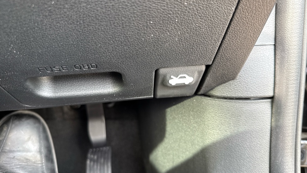 Hyundai i20 1.0T GDi Advance [Nav] 5dr Petrol Hatchback - Image 36