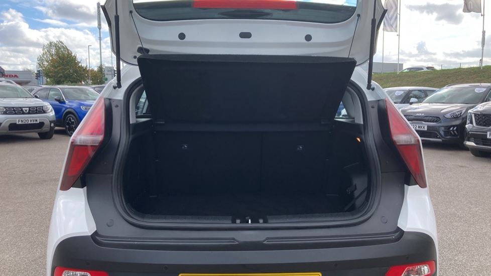 Hyundai BAYON 1.0 TGDi 48V MHEV SE Connect 5dr DCT Petrol Hatchback - Image 4