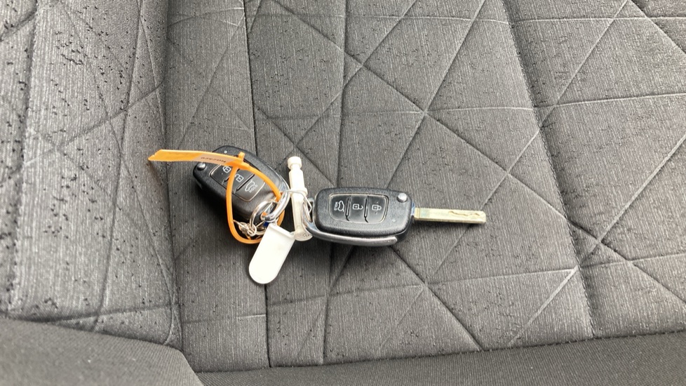 Hyundai BAYON 1.0 TGDi 48V MHEV SE Connect 5dr DCT Petrol Hatchback - Image 20