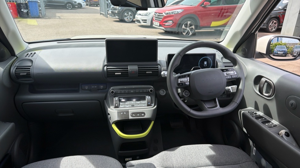 Hyundai INSTER 85kW Cross 49kWh 5dr Auto Electric Hatchback - Image 10