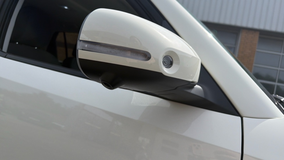 Hyundai INSTER 85kW Cross 49kWh 5dr Auto Electric Hatchback - Image 22