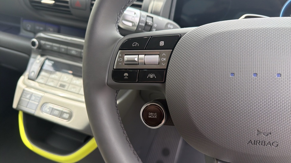 Hyundai INSTER 85kW Cross 49kWh 5dr Auto Electric Hatchback - Image 39