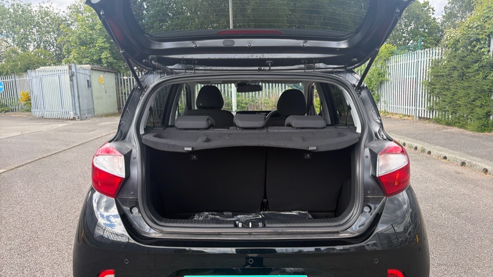 Hyundai i10 1.0 [63] Advance 5dr Auto [Nav] Petrol Hatchback - Image 4