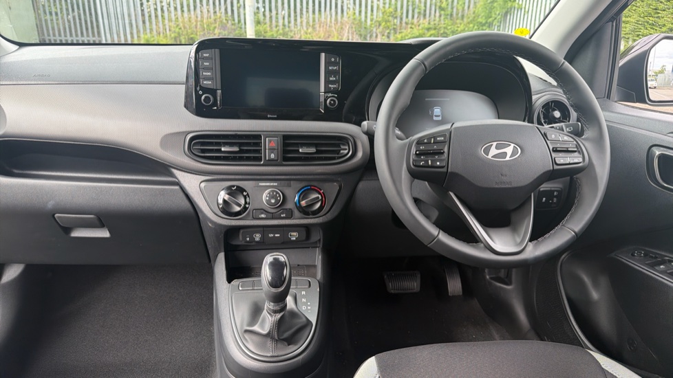 Hyundai i10 1.0 [63] Advance 5dr Auto [Nav] Petrol Hatchback - Image 10