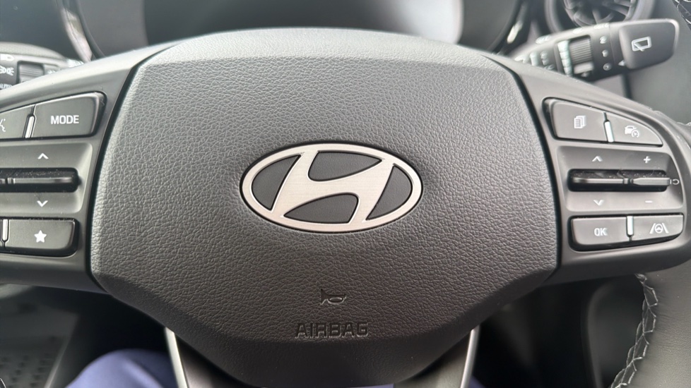 Hyundai i10 1.0 [63] Advance 5dr Auto [Nav] Petrol Hatchback - Image 21