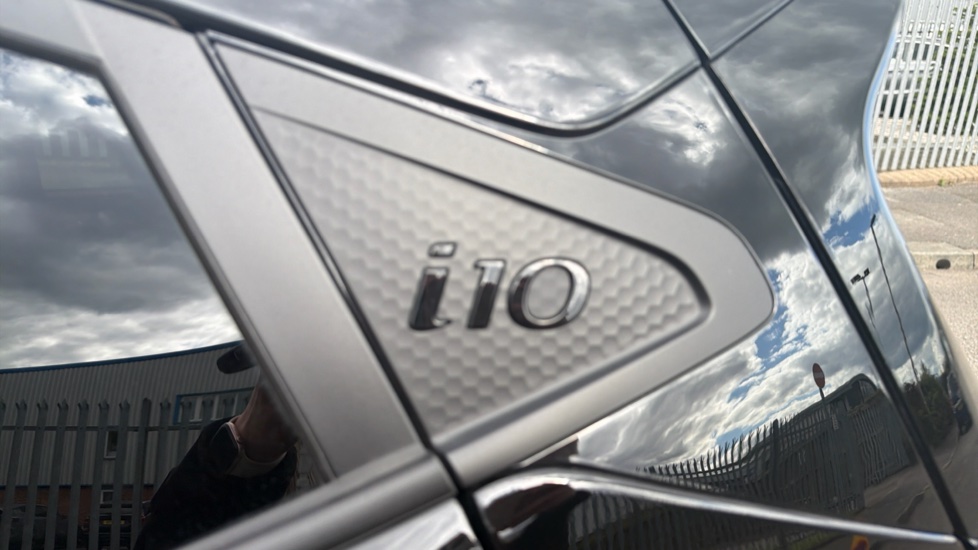 Hyundai i10 1.0 [63] Advance 5dr Auto [Nav] Petrol Hatchback - Image 45
