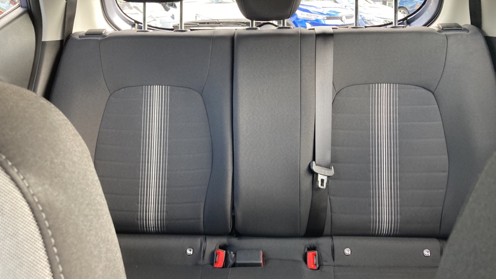 Hyundai i10 1.0 [63] Advance 5dr [Nav] Petrol Hatchback - Image 15