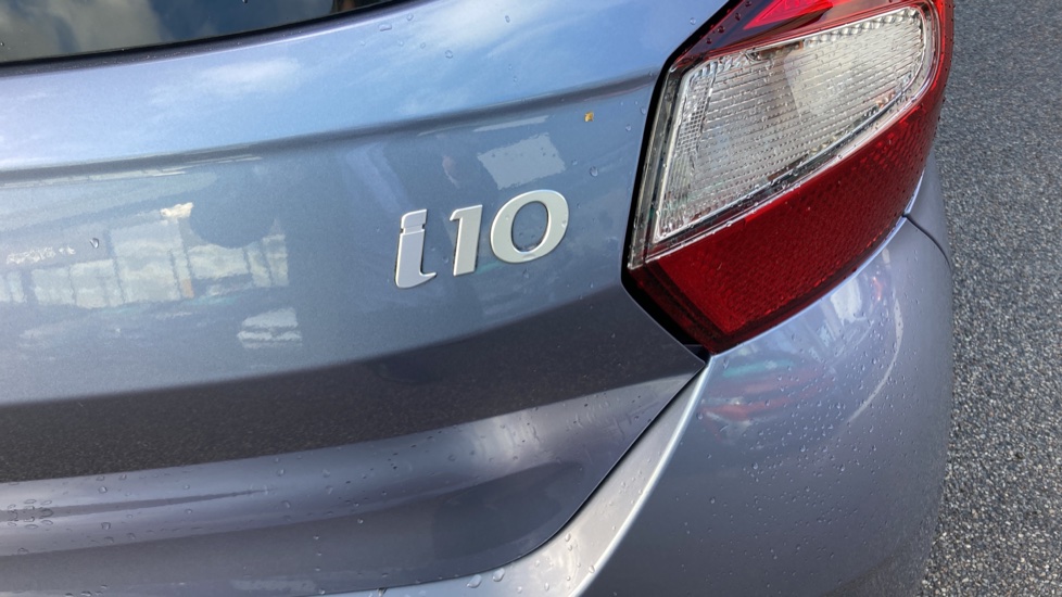 Hyundai i10 1.0 [63] Advance 5dr [Nav] Petrol Hatchback - Image 24