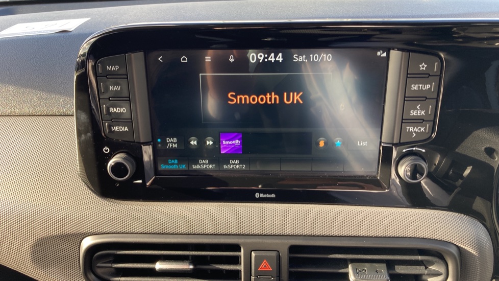 Hyundai i10 1.0 [63] Advance 5dr [Nav] Petrol Hatchback - Image 27