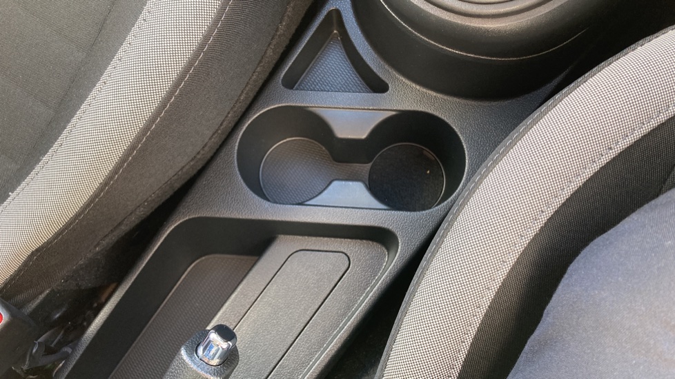 Hyundai i10 1.0 [63] Advance 5dr [Nav] Petrol Hatchback - Image 32