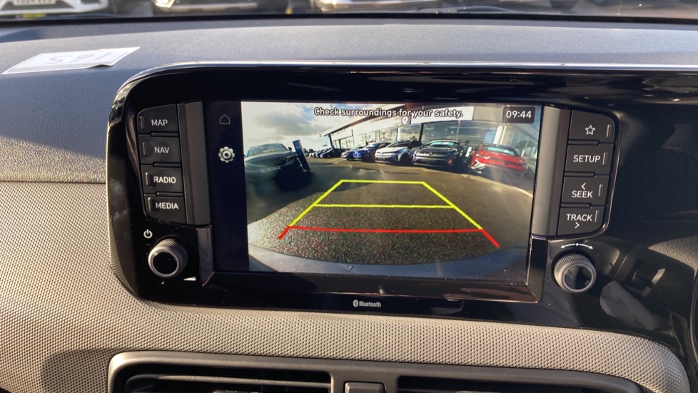 Hyundai i10 1.0 [63] Advance 5dr [Nav] Petrol Hatchback - Image 43