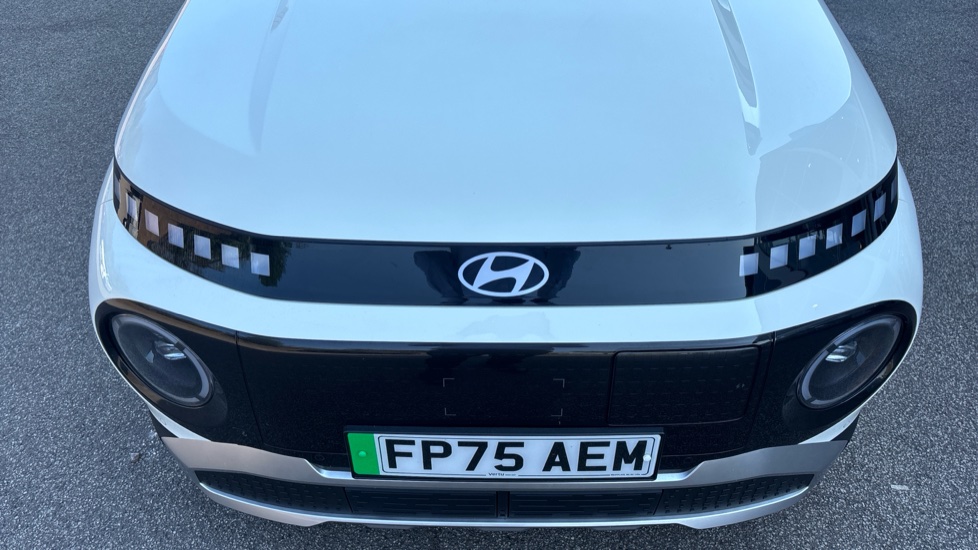 Hyundai INSTER 85kW 02 49kWh 5dr Auto Electric Hatchback - Image 8