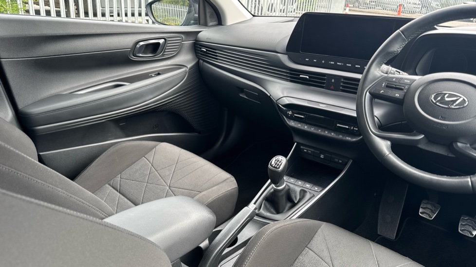 Hyundai BAYON 1.0 TGDi 48V MHEV Premium 5dr Petrol Hatchback - Image 14