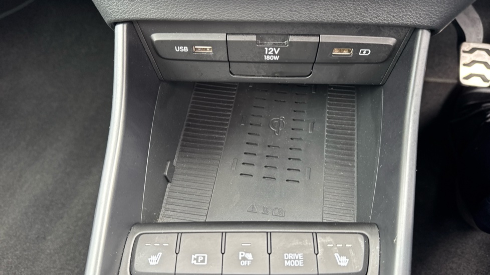 Hyundai BAYON 1.0 TGDi 48V MHEV Premium 5dr Petrol Hatchback - Image 29