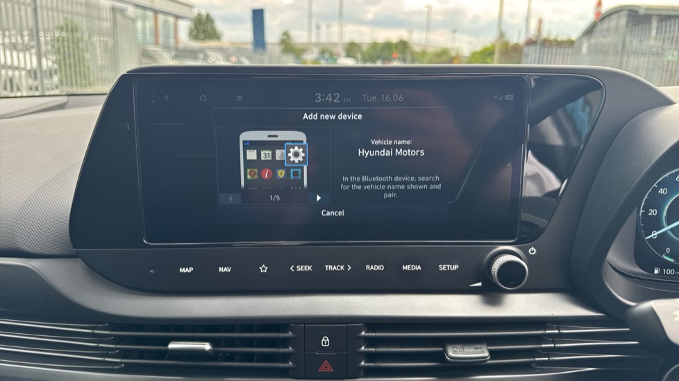 Hyundai BAYON 1.0 TGDi 48V MHEV Premium 5dr Petrol Hatchback - Image 35