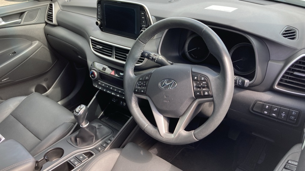 Hyundai TUCSON 1.6 CRDi 136 Premium SE 5dr 2WD Diesel Estate - Image 11