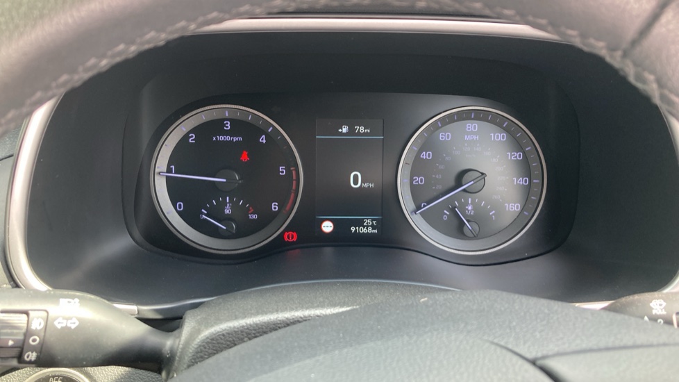 Hyundai TUCSON 1.6 CRDi 136 Premium SE 5dr 2WD Diesel Estate - Image 18