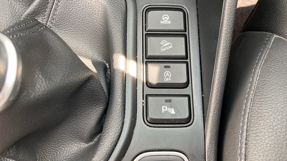 Hyundai TUCSON 1.6 CRDi 136 Premium SE 5dr 2WD Diesel Estate - Image 32