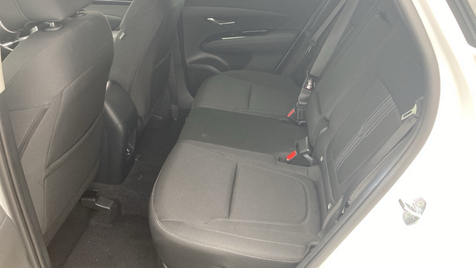 Hyundai TUCSON 1.6 TGDi Hybrid 230 Premium 5dr 2WD Auto Hybrid Estate - Image 16