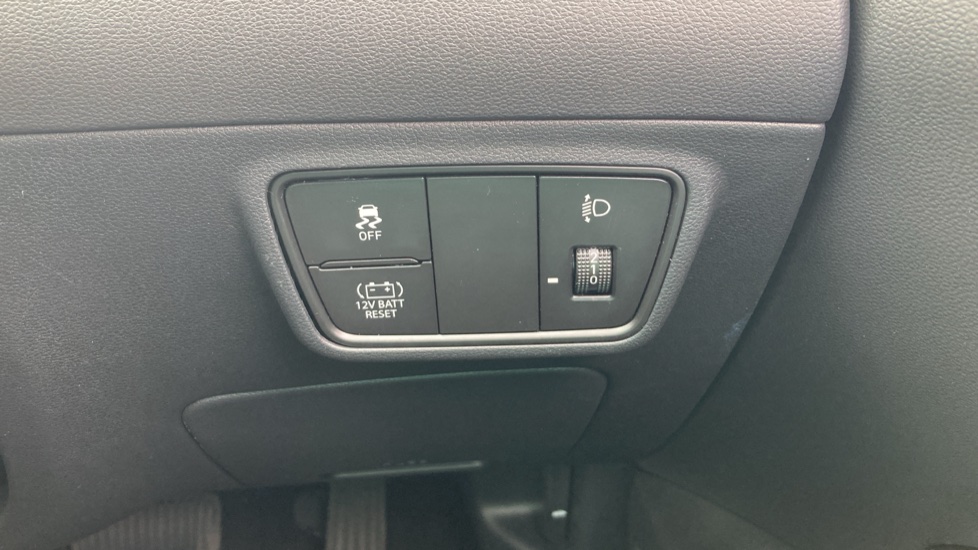 Hyundai TUCSON 1.6 TGDi Hybrid 230 Premium 5dr 2WD Auto Hybrid Estate - Image 22