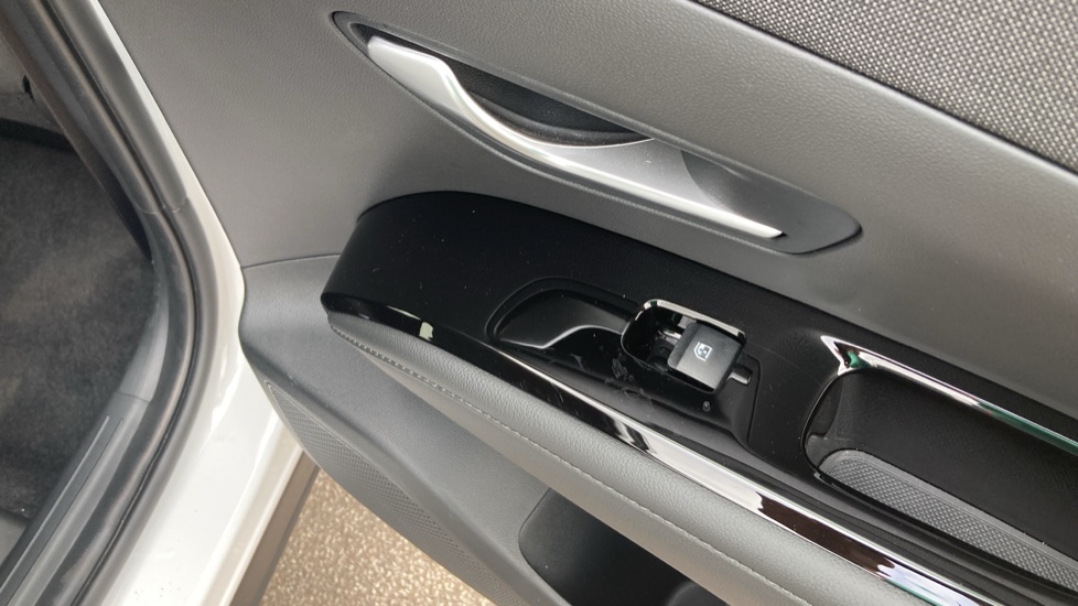 Hyundai TUCSON 1.6 TGDi Hybrid 230 Premium 5dr 2WD Auto Hybrid Estate - Image 36