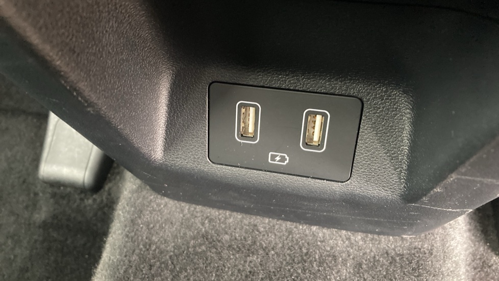 Hyundai TUCSON 1.6 TGDi Hybrid 230 Premium 5dr 2WD Auto Hybrid Estate - Image 37