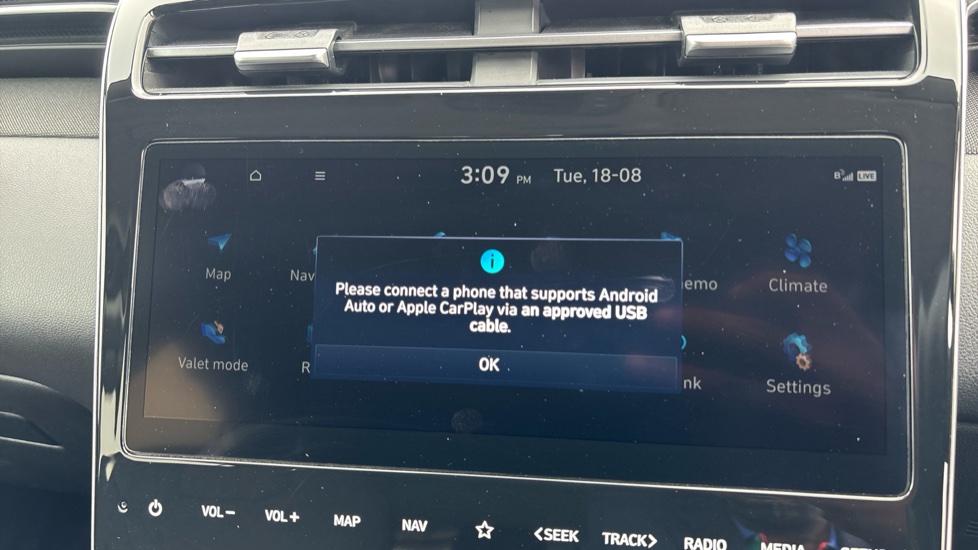 Hyundai TUCSON 1.6 TGDi SE Connect 5dr 2WD Petrol Estate - Image 32