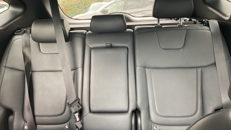 Hyundai TUCSON 1.6 TGDi Plug-in Hybrid Ultimate 5dr 4WD Auto Estate - Image 15