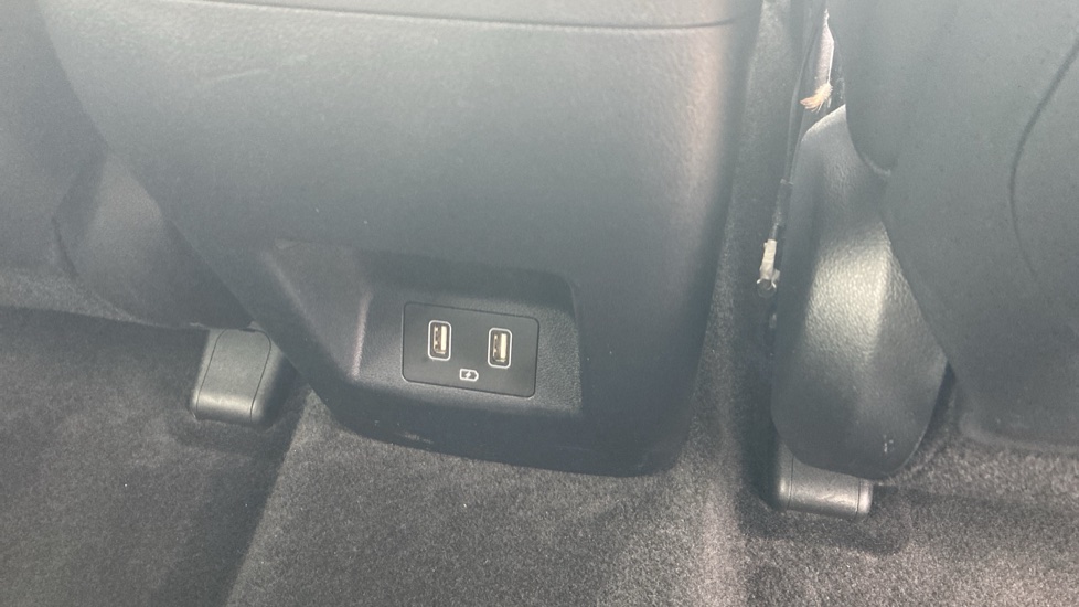 Hyundai TUCSON 1.6 TGDi Plug-in Hybrid Ultimate 5dr 4WD Auto Estate - Image 36