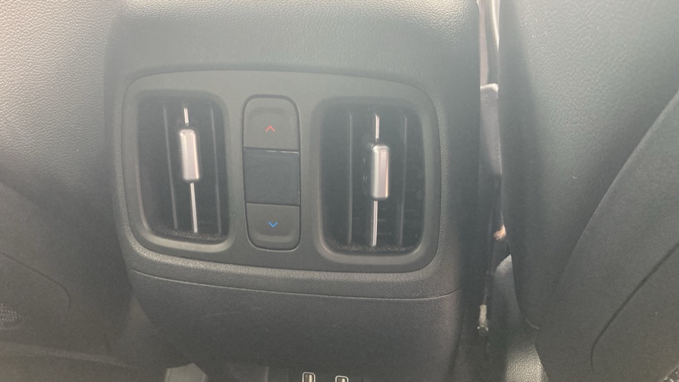 Hyundai TUCSON 1.6 TGDi Plug-in Hybrid Ultimate 5dr 4WD Auto Estate - Image 37