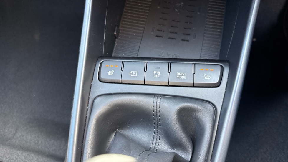 Hyundai BAYON 1.0 TGDi 48V MHEV Premium 5dr Petrol Hatchback - Image 23