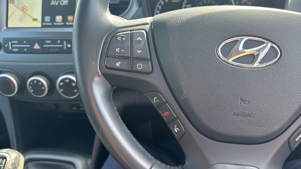 Hyundai i10 1.0 Play 5dr Petrol Hatchback - Image 25