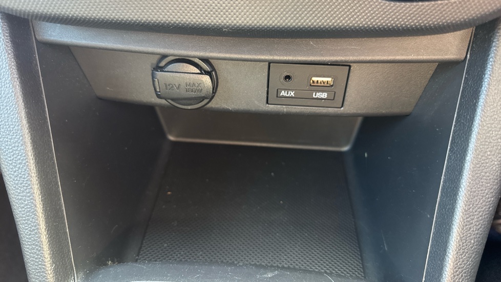 Hyundai i10 1.0 Play 5dr Petrol Hatchback - Image 29
