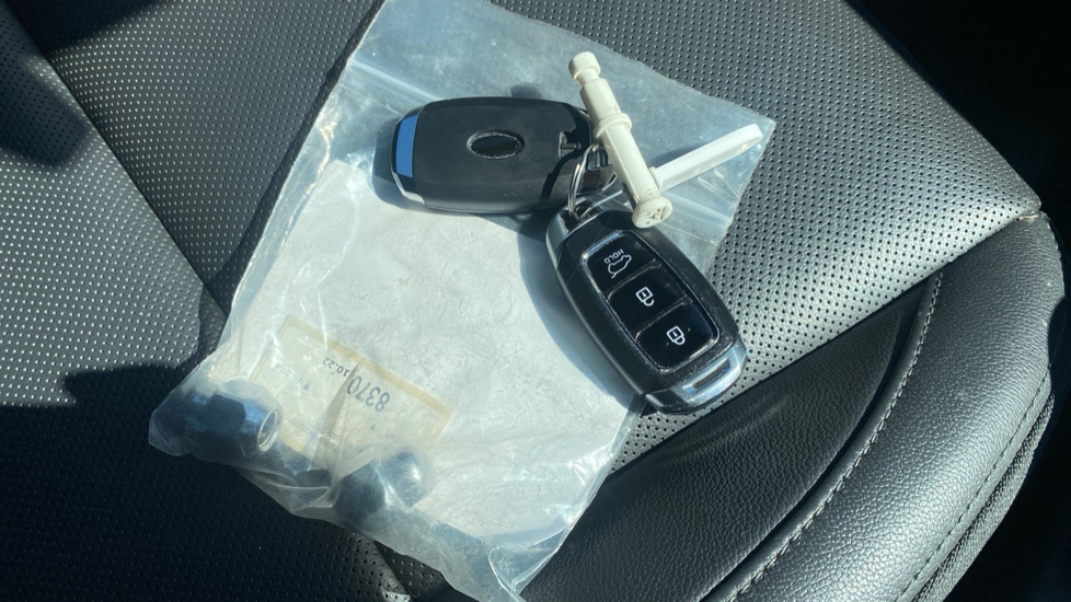 Hyundai KONA 1.6 GDi Hybrid Ultimate 5dr DCT Hybrid Hatchback - Image 19