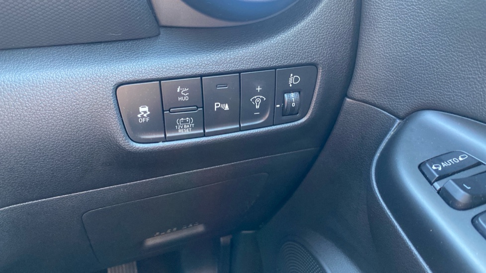 Hyundai KONA 1.6 GDi Hybrid Ultimate 5dr DCT Hybrid Hatchback - Image 22