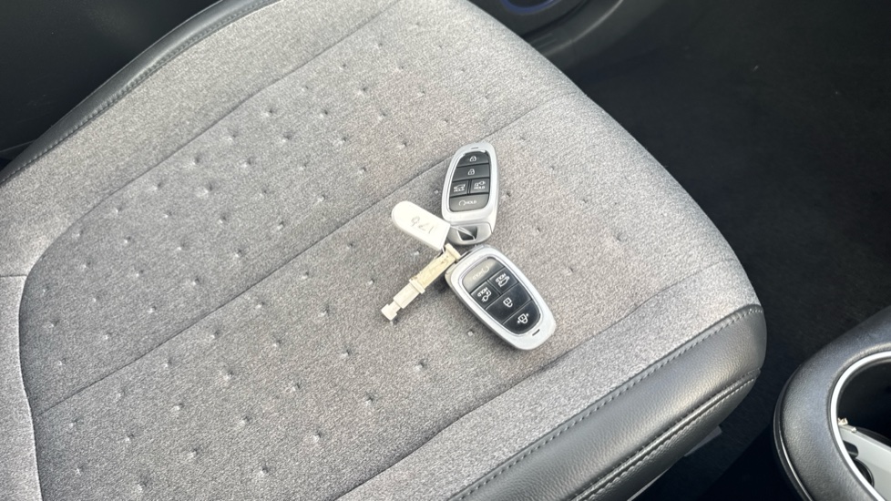Hyundai IONIQ 5 168kW Premium 77 kWh 5dr Auto [Part Leather] Electric Hatchback - Image 20