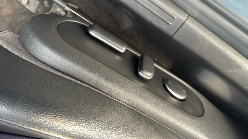 Hyundai IONIQ 5 168kW Premium 77 kWh 5dr Auto [Part Leather] Electric Hatchback - Image 34
