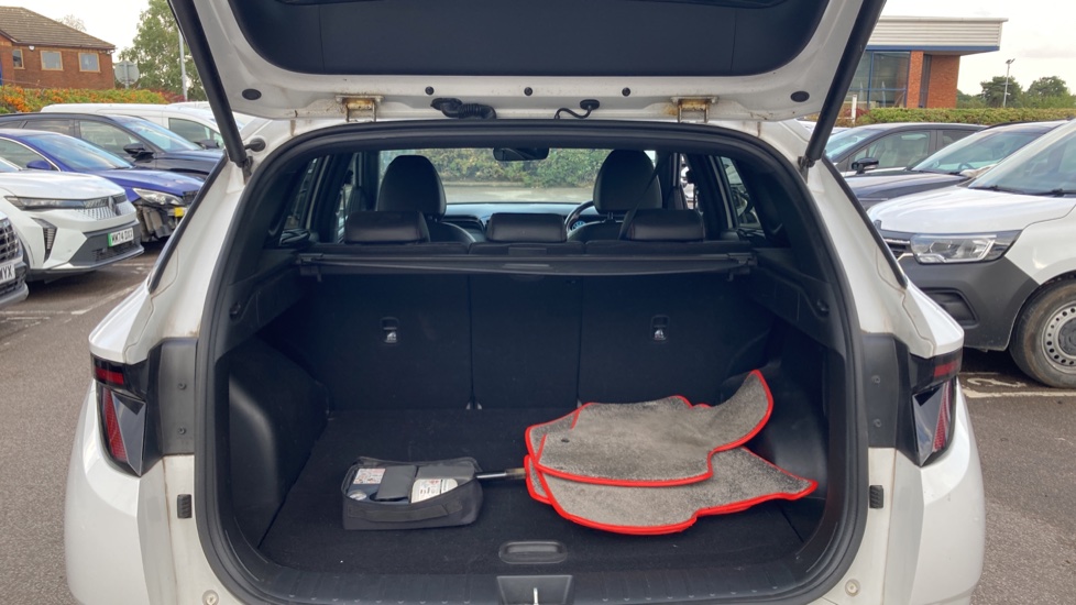 Hyundai TUCSON 1.6 TGDi Hybrid 230 N Line S 5dr 2WD Auto Hybrid Estate - Image 4