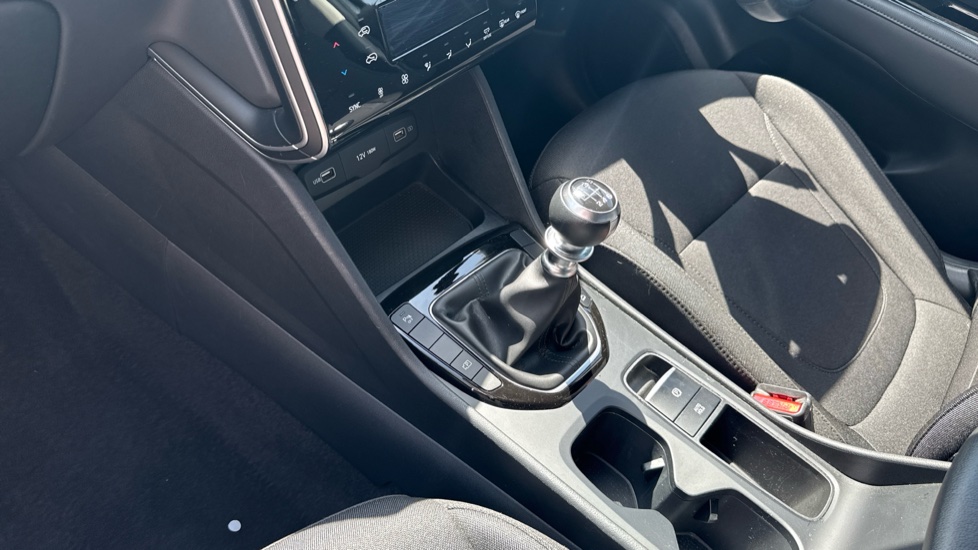 Hyundai TUCSON 1.6 TGDi SE Connect 5dr 2WD Petrol Estate - Image 13